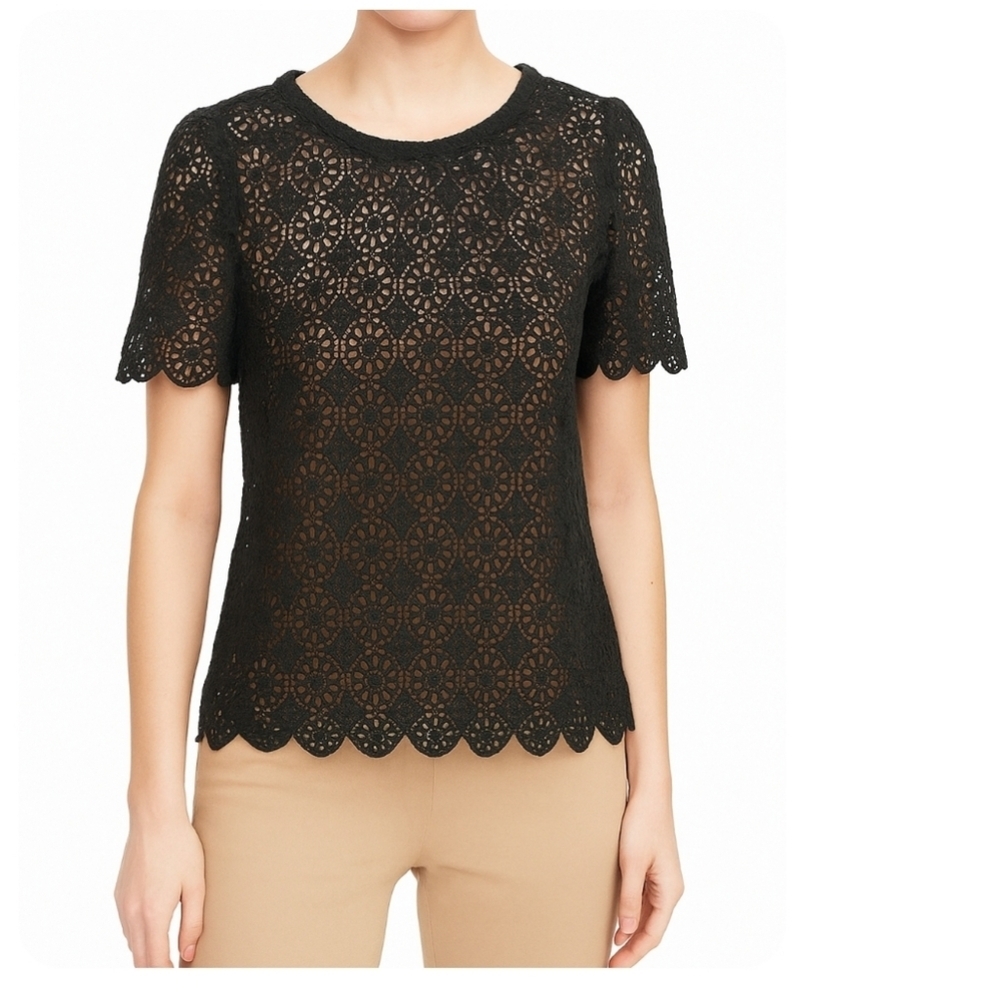 BLACK LACE TOP